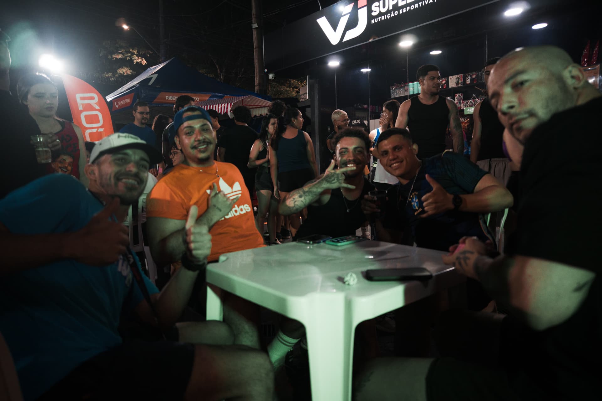 Alunos participando de um evento da SkyFit Egas